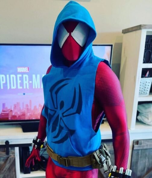Ben Reilly Scarlet Spiderman Hooded Vest - Image 10