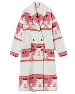 Yellowstone Season 5 Kelly Reilly Coat