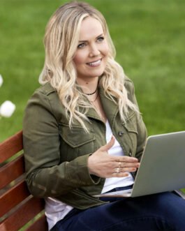 Emilie Ullerup Chesapeake Shores Cropped Green Cotton Jacket