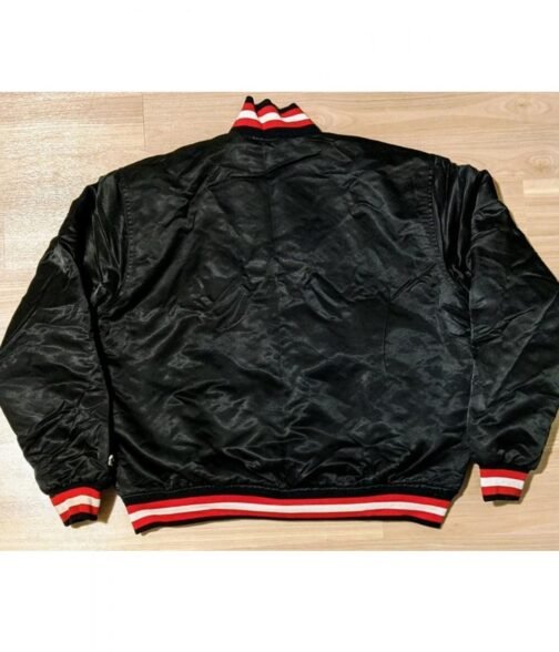 Chicago Bulls Reversible Bomber Red/Black Jacket - Image 4