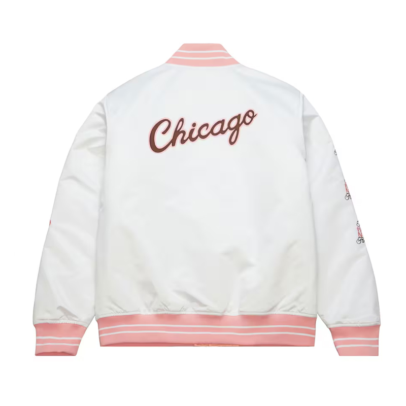 Chicago Bulls Classic Neopolitan Satin Jacket - Image 2
