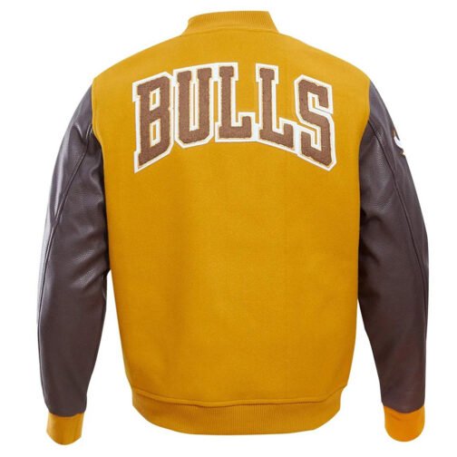 Classic Chicago Bulls Varsity Wool/Leather Jacket - Image 5