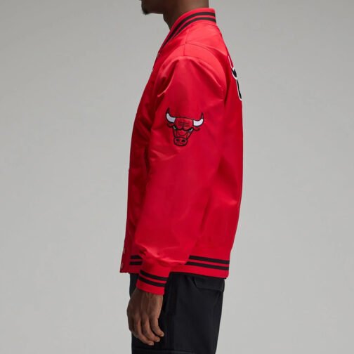 OVO Chicago Bulls Red Jacket - Image 6