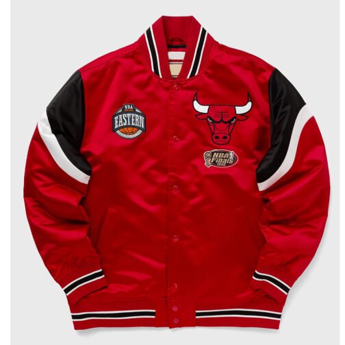 Chicago Bulls Heavyweight Red Satin Jacket - Image 3