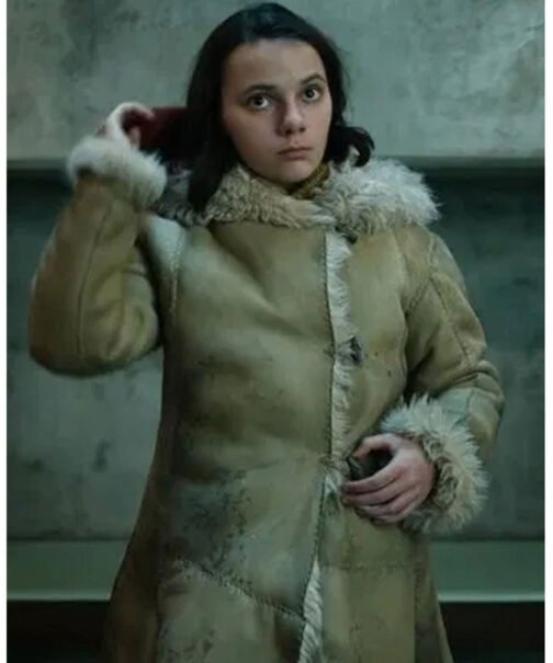 His Dark Materials Dafne Keen Shearling Coat - Image 9