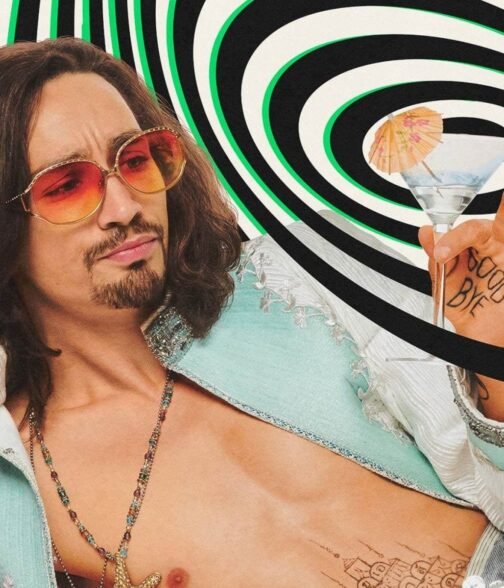 Robert Sheehan The Umbrella Academy Season 02 White Coat - Image 11