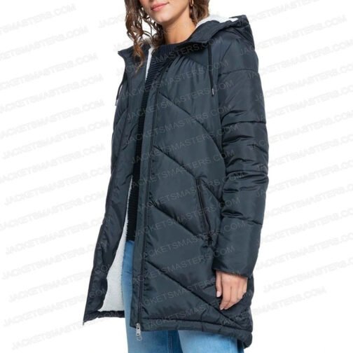 Zyra Gorecki La Brea Season 2 Puffer Blue Coat - Image 5