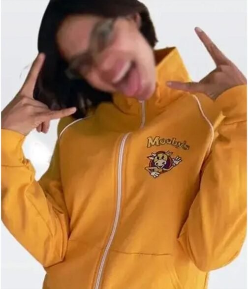 Clerks III Rosario Dawson Yellow Fleece Jacket - Image 15