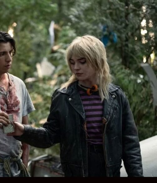 Sophie Thatcher Yellowjackets Leather Jacket - Image 3