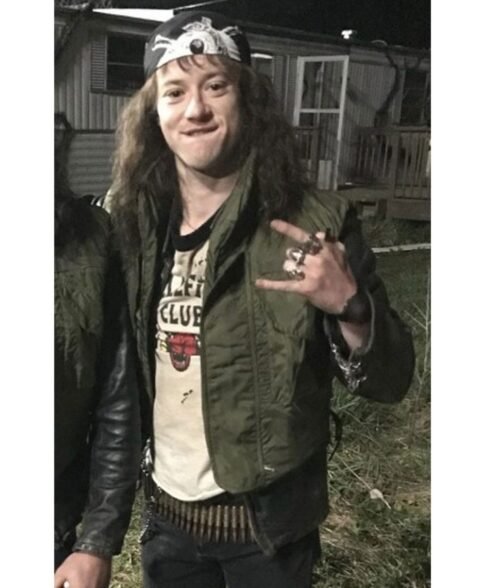 Stranger Things S04 Joseph Quinn Green Vest - Image 2