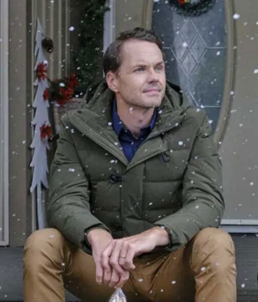 The Santa Stakeout Paul Campbell Green Puffer Jacket - Image 3