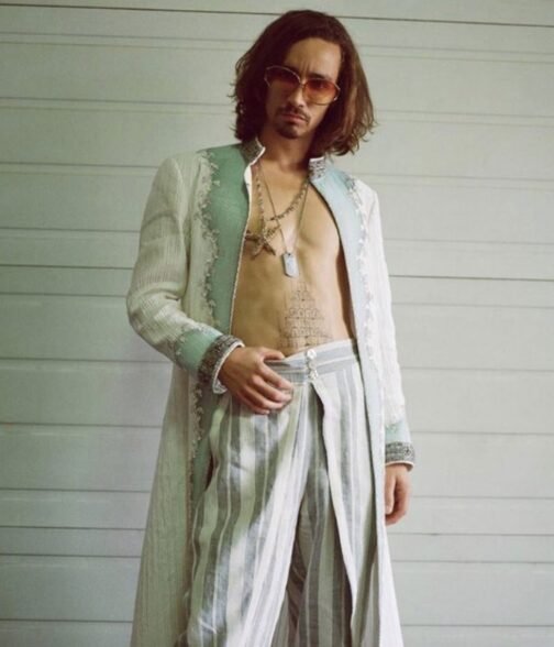 Robert Sheehan The Umbrella Academy Season 02 White Coat - Image 6