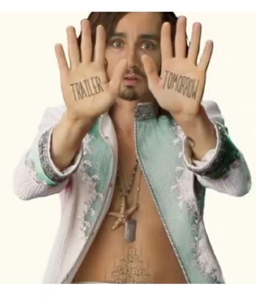 Robert Sheehan The Umbrella Academy Season 02 White Coat - Image 9