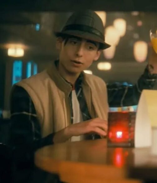 Aidan Gallagher The Umbrella Academy Season 3 Beige Vest - Image 2