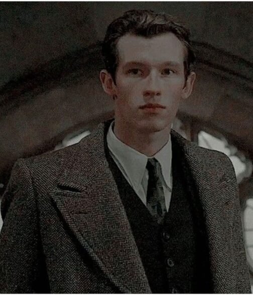 Callum Turner Fantastic Beasts The Secrets of Dumbledore Double Breasted Wool Coat - Image 5