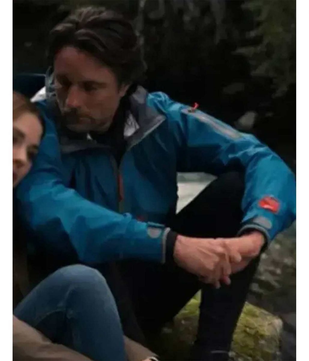 Virgin River Season 4 Martin Henderson Blue Hooded Jacket - Image 2