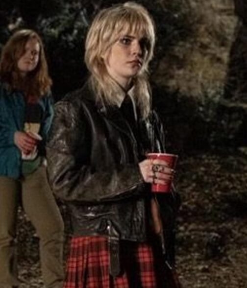Sophie Thatcher Yellowjackets Leather Jacket - Image 5