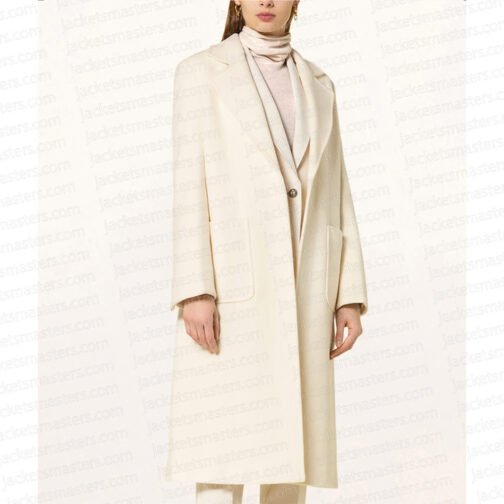 Ginny & Georgia Brianne Howey White Coat - Image 3