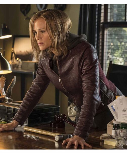 Jennifer Garner Peppermint Maroon Leather Jacket - Image 4