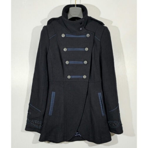 Pretty Little Liars S06 Troian Bellisario Coat