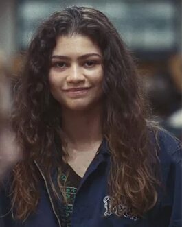 Euphoria Season 02 Zendaya Peels Blue Jacket